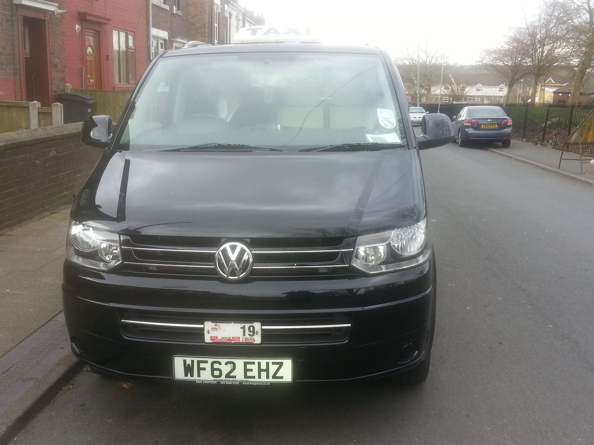 Stoke on trent taxi alton tower taxi cheap taxi airport transfer exucitve